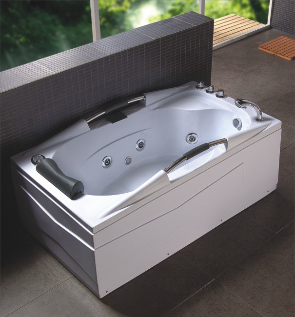 160x85 fully-equipped Jacuzzi, with chromotherapy and cascade taps - VS040 