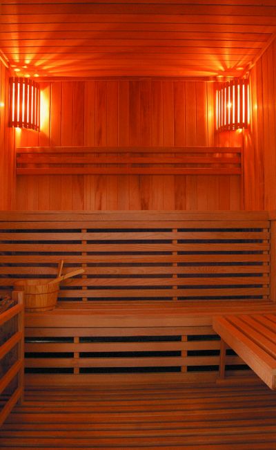Five-person-Finnish-sauna-200x208-63874_1542621230_985