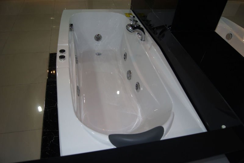 One-person-Jacuzzi-170x78-VS027-3_1542042326_352