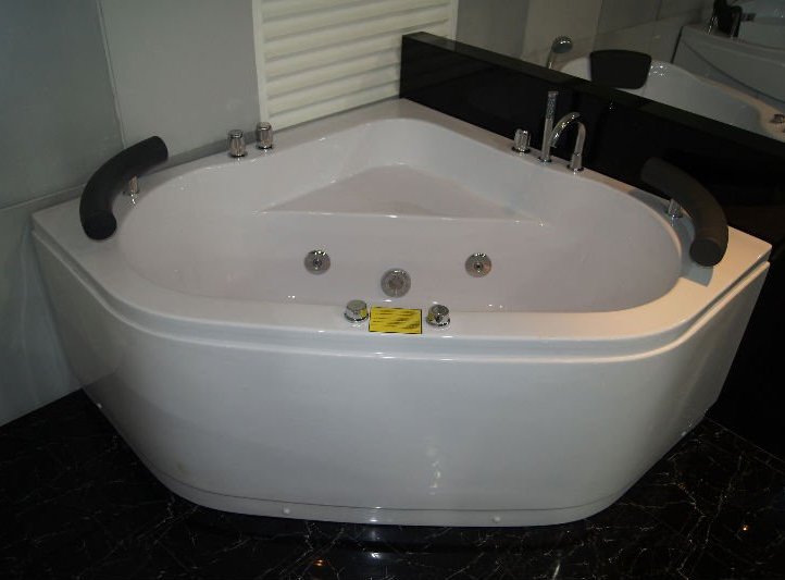 Two-persons-Jacuzzi-130x130-VS013-2_1542042646_213