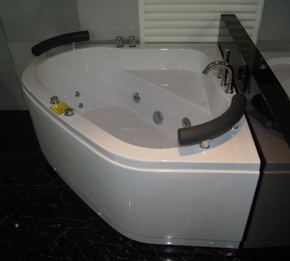 Two-persons-Jacuzzi-130x130-VS013-3_1542042645_813