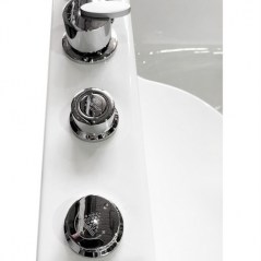whirlpool-bath-175x132-right-left-mixer